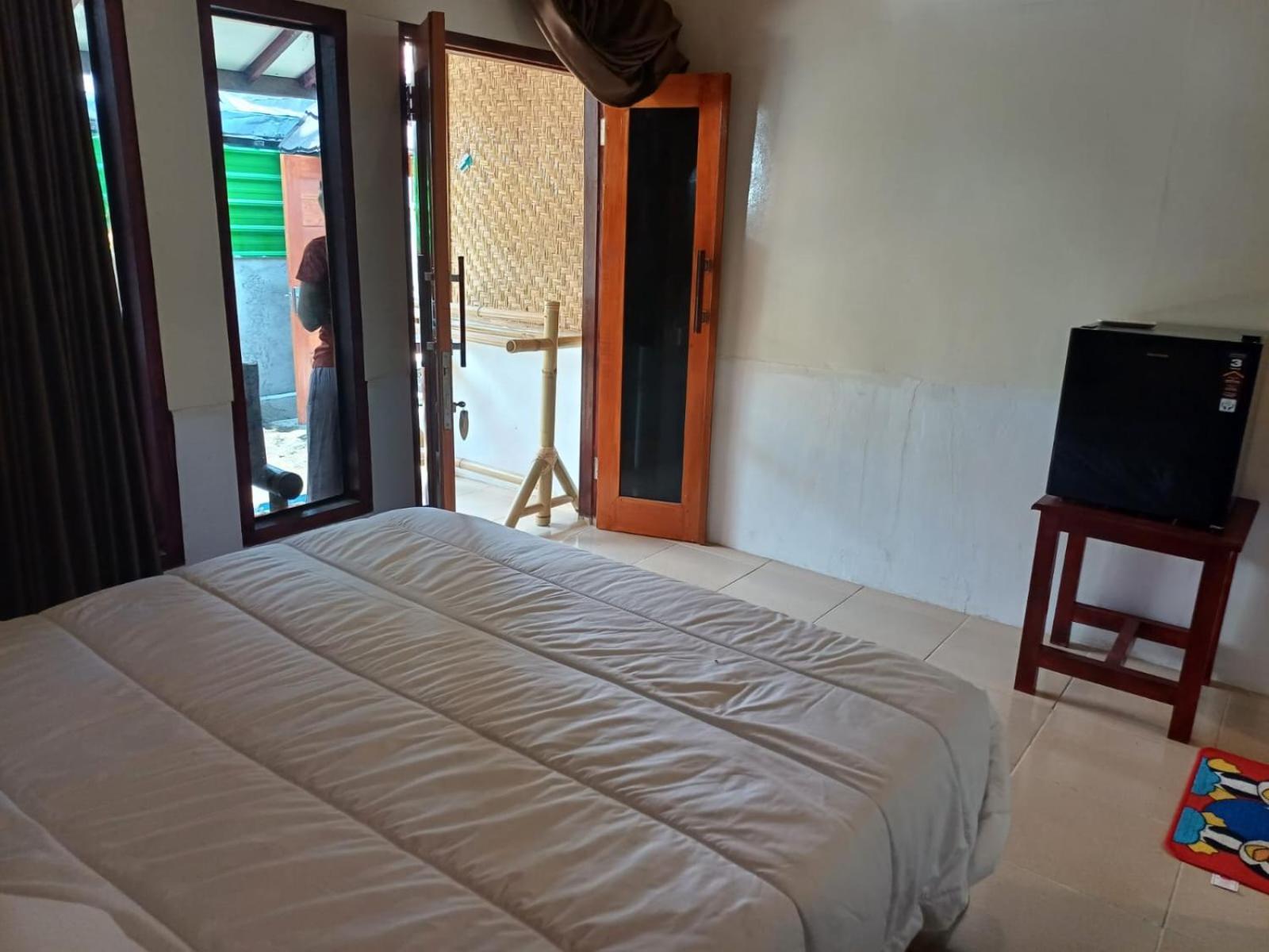 Black Sweet Bungalow Gili Air Exterior photo